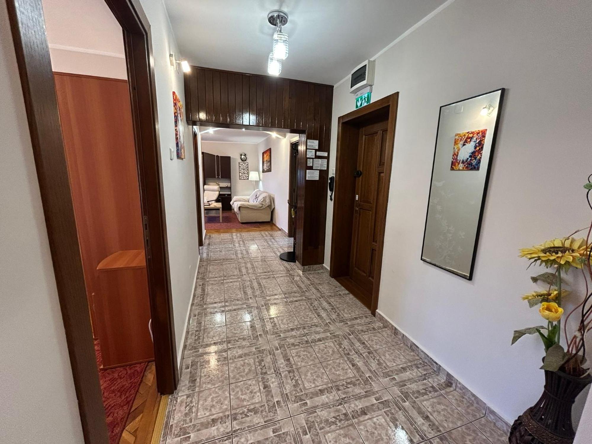 Apart. Premium Ultracentral, 3 Camere Loc Parcare. Ploieşti Eksteriør bilde